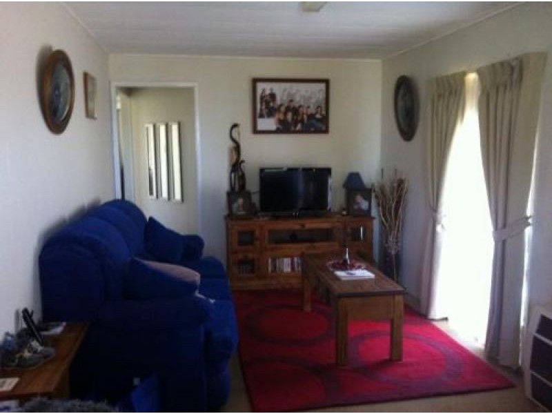 49 Centenary Ave, Tarcutta NSW 2652