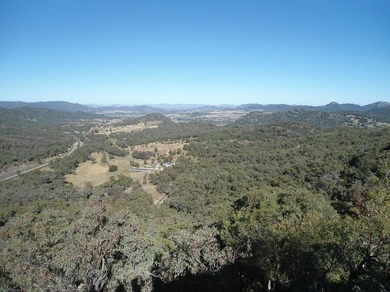 100 Gill St, Moonbi NSW 2353