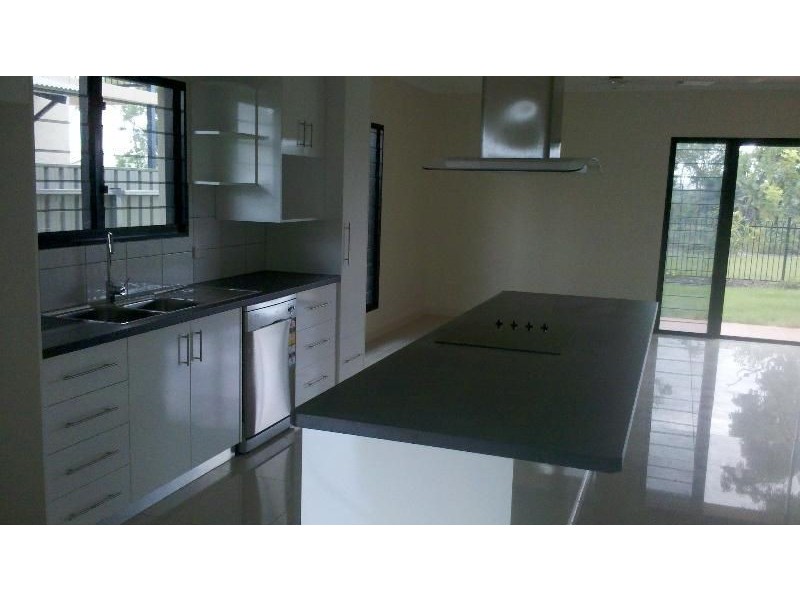 11 Annunciata, Bellamack NT 0832