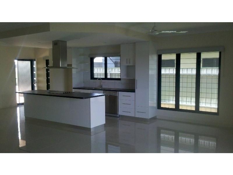 11 Annunciata, Bellamack NT 0832