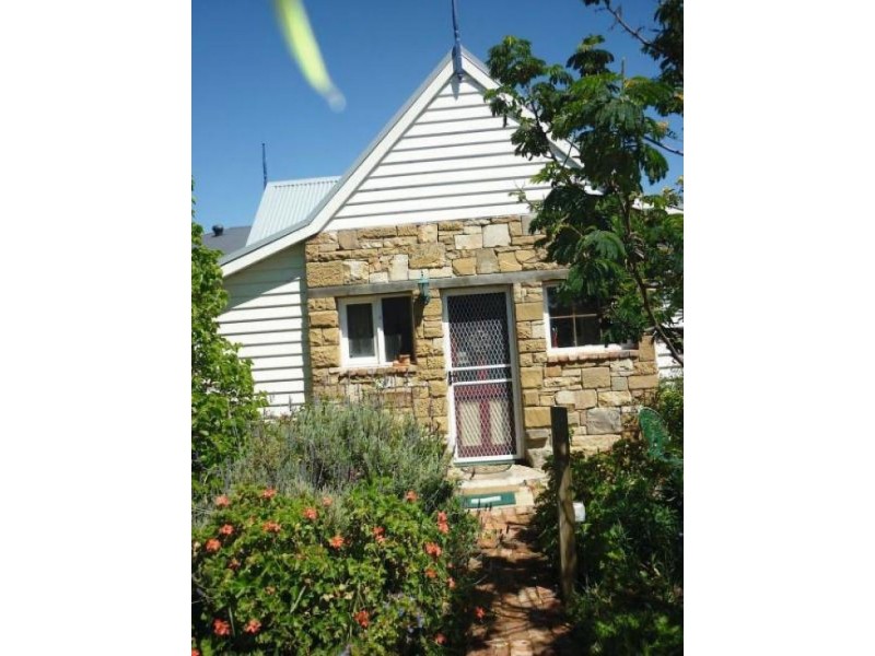 Richmond TAS 7025