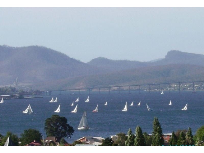 23 Wayne Avenue, Sandy Bay TAS 7005