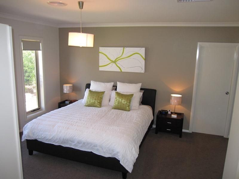 8 Peace St, Kangaroo Flat VIC 3555