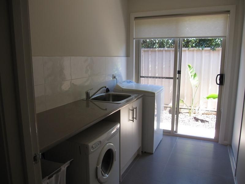 8 Peace St, Kangaroo Flat VIC 3555