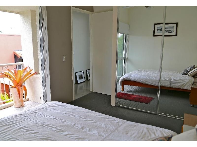 9/6 Nalla Crt, Palm Beach QLD 4221