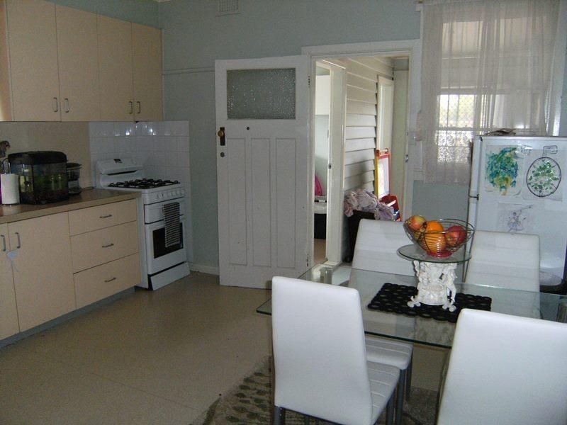 6 Violet Grove, Wendouree VIC 3355