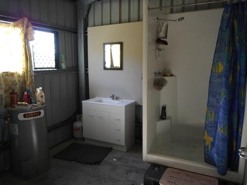 19 Bruce Highway, Bambaroo QLD 4850