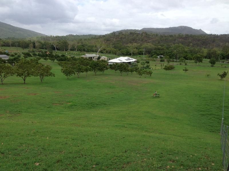 26 Godier Rd, Alligator Creek QLD 4816