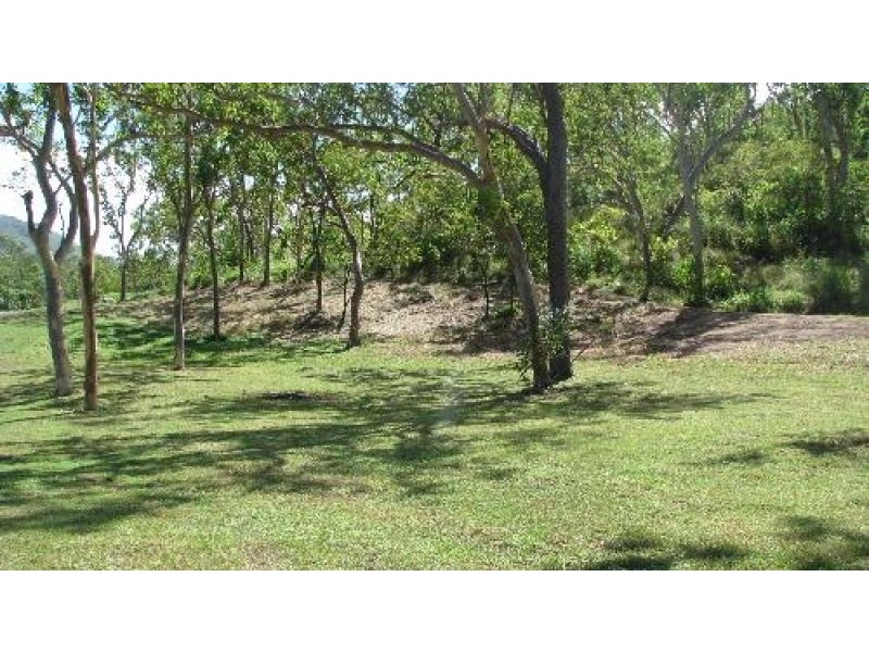 26 Godier Rd, Alligator Creek QLD 4816