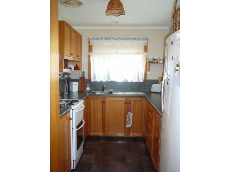 28 Carins Close, Tomahawk TAS 7262