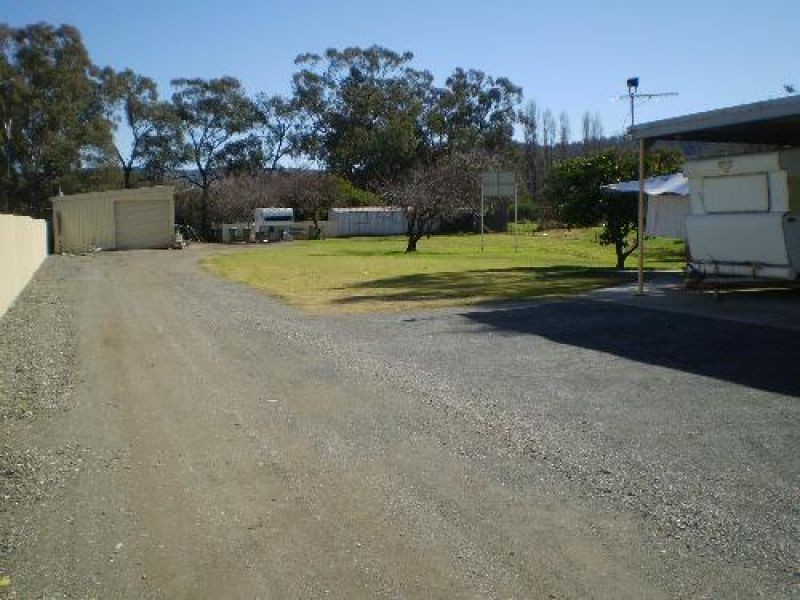 559 Moffat Street, Lavington NSW 2641