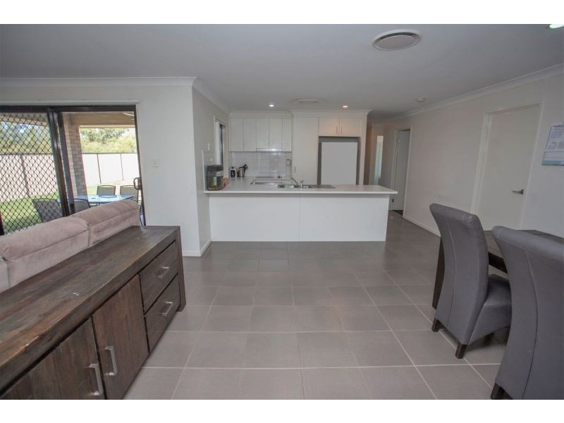 16 Cameron Street, Chinchilla QLD 4413