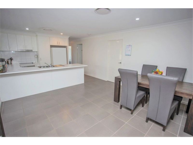 16 Cameron Street, Chinchilla QLD 4413