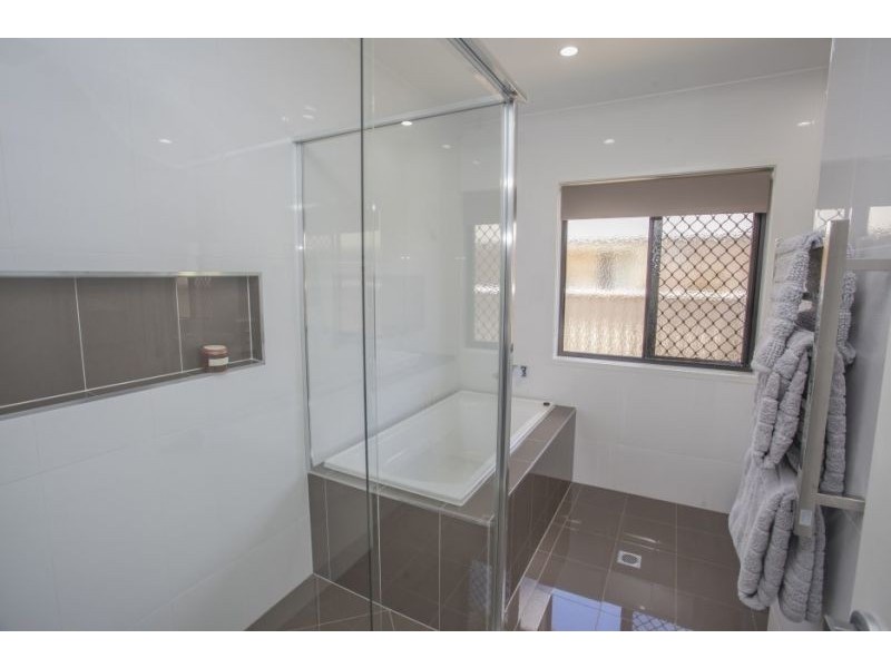 Perfection on Parker, Chinchilla QLD 4413