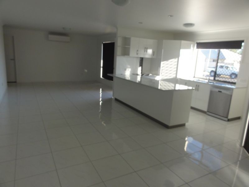 2 or 3/4 Dudley Street, Chinchilla QLD 4413