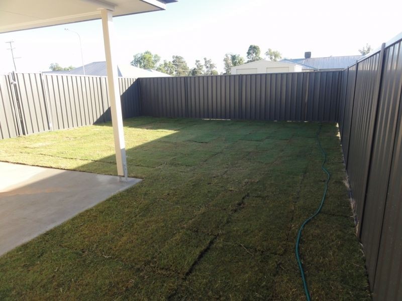 2 or 3/4 Dudley Street, Chinchilla QLD 4413