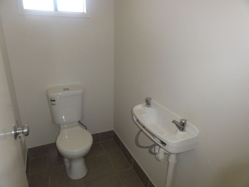 6 Henry Court, Tara QLD 4421