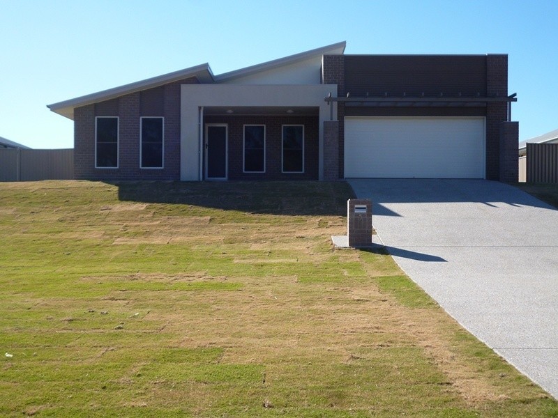 5 Hookswood Road, Miles QLD 4415