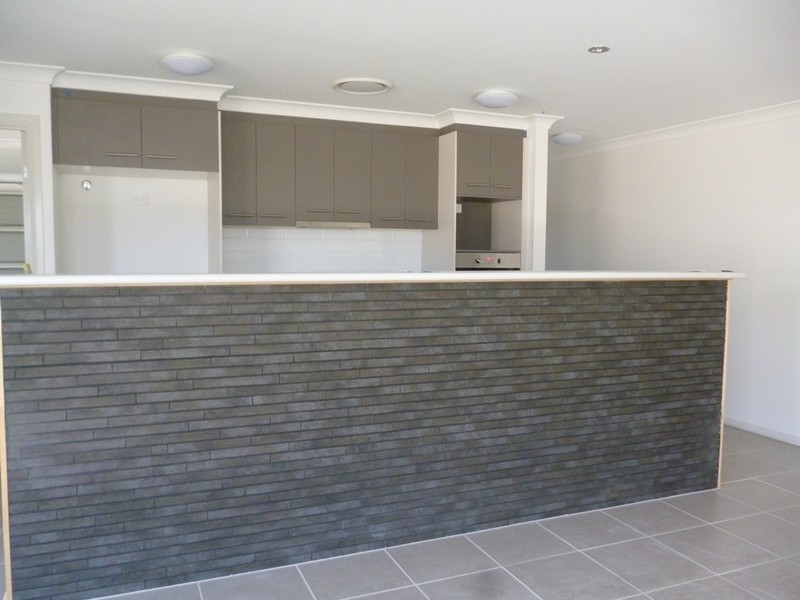 5 Hookswood Road, Miles QLD 4415