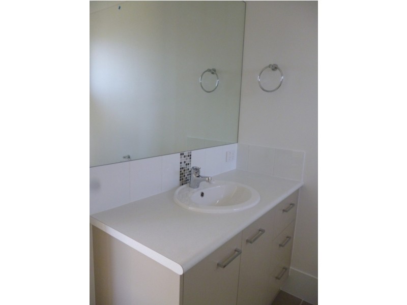 5 Hookswood Road, Miles QLD 4415