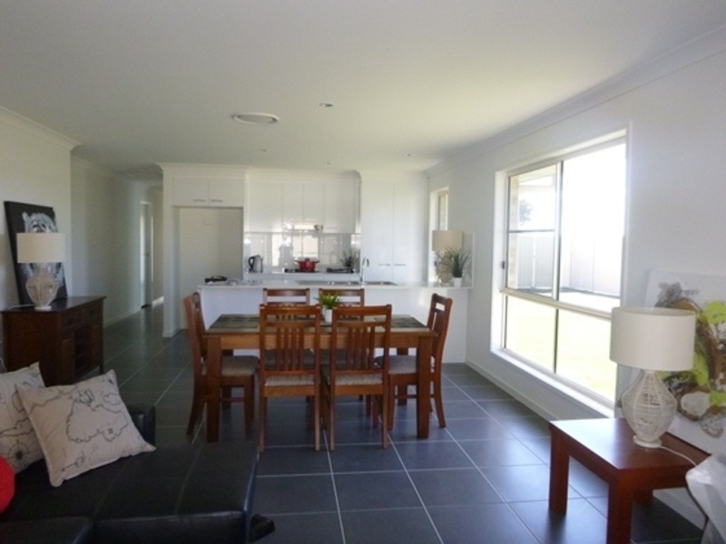 21 Acacia Drive, Miles QLD 4415