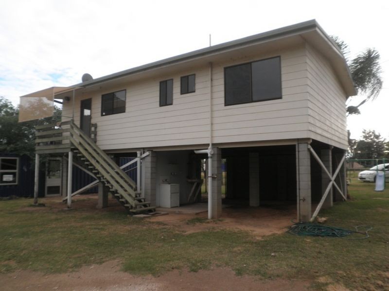 10 McNulty Street, Miles QLD 4415