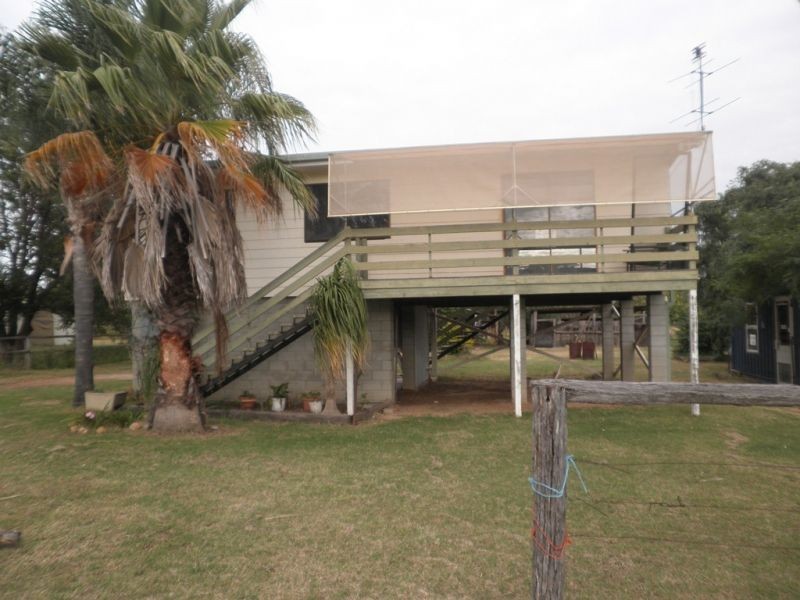 10 McNulty Street, Miles QLD 4415