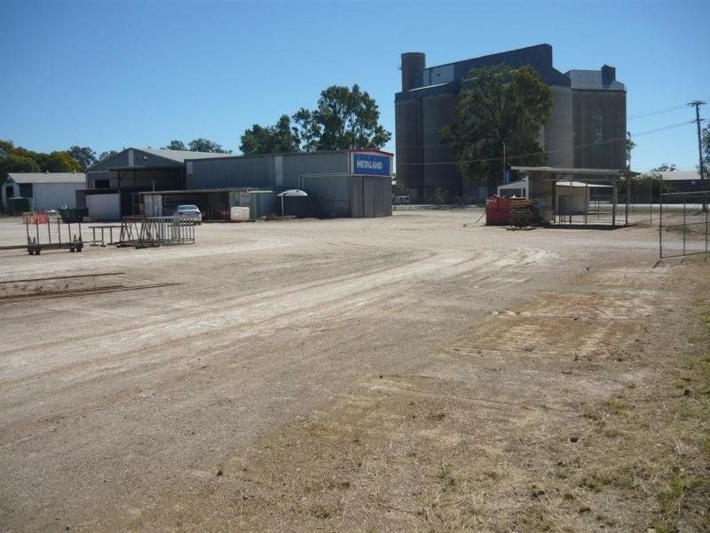 Cnr Warrego Highway & Cooper St, Chinchilla QLD 4413