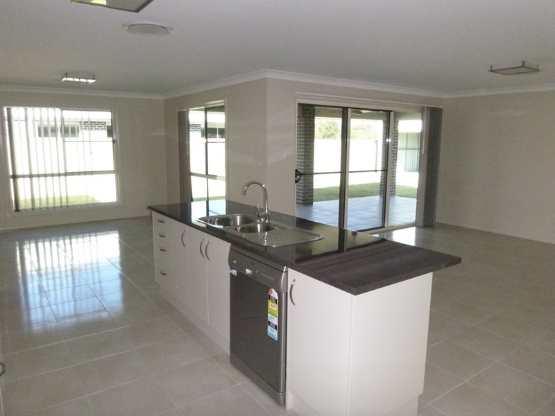 35 Skewis Street, Chinchilla QLD 4413