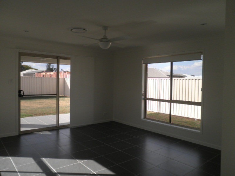 1/24 Skewis Street, Chinchilla QLD 4413