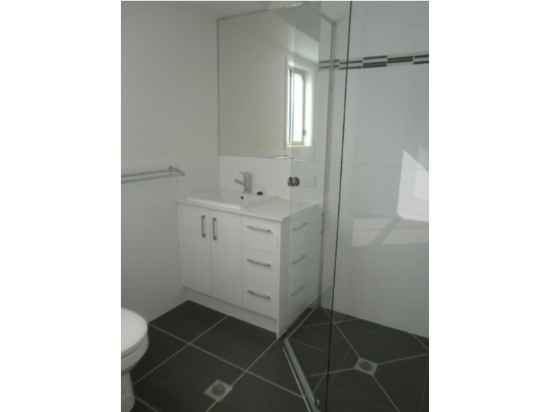 2/24 Skewis Street, Chinchilla QLD 4413