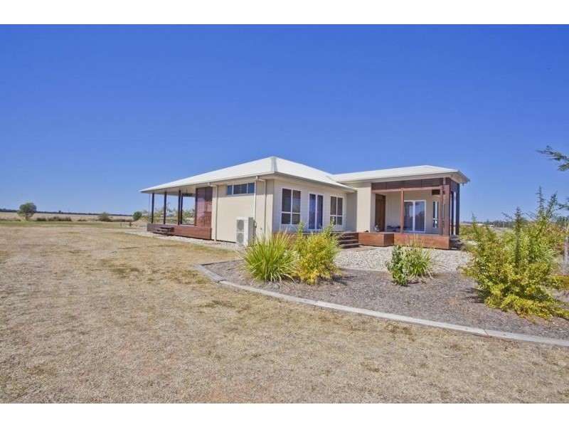 18 Beech Court, Chinchilla QLD 4413