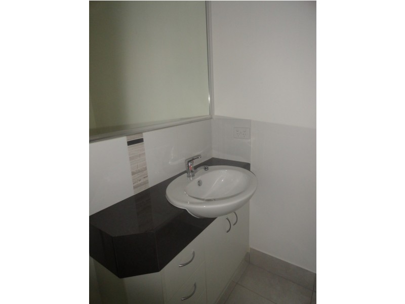 1/12 Heeney Street, Chinchilla QLD 4413