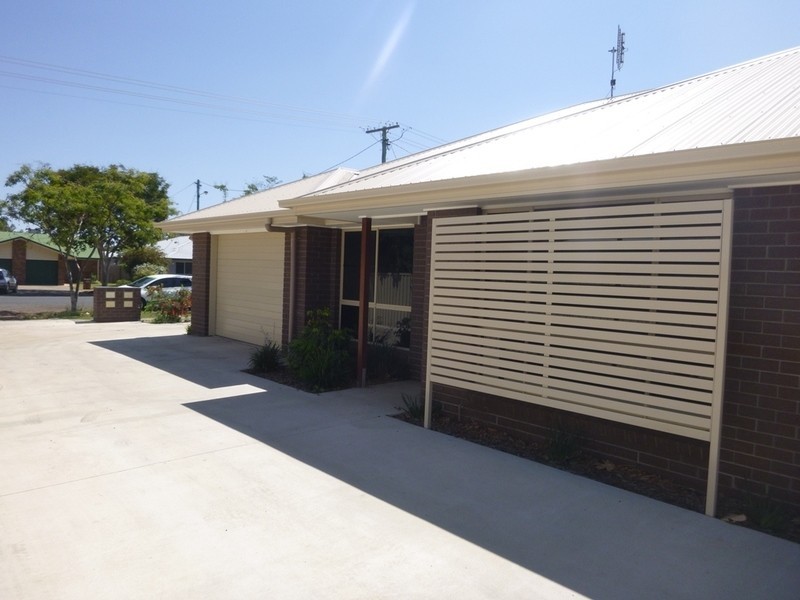 1/10 Heeney Street, Chinchilla QLD 4413