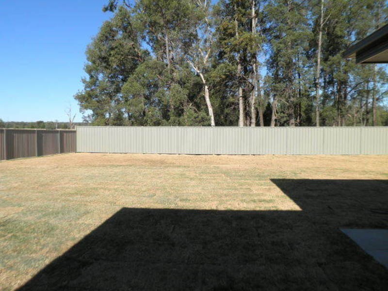 131 Cypress Pines Drive, Miles QLD 4415