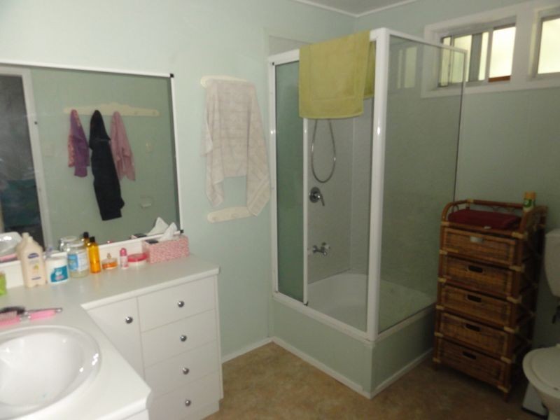 64 Gates Road, Chinchilla QLD 4413