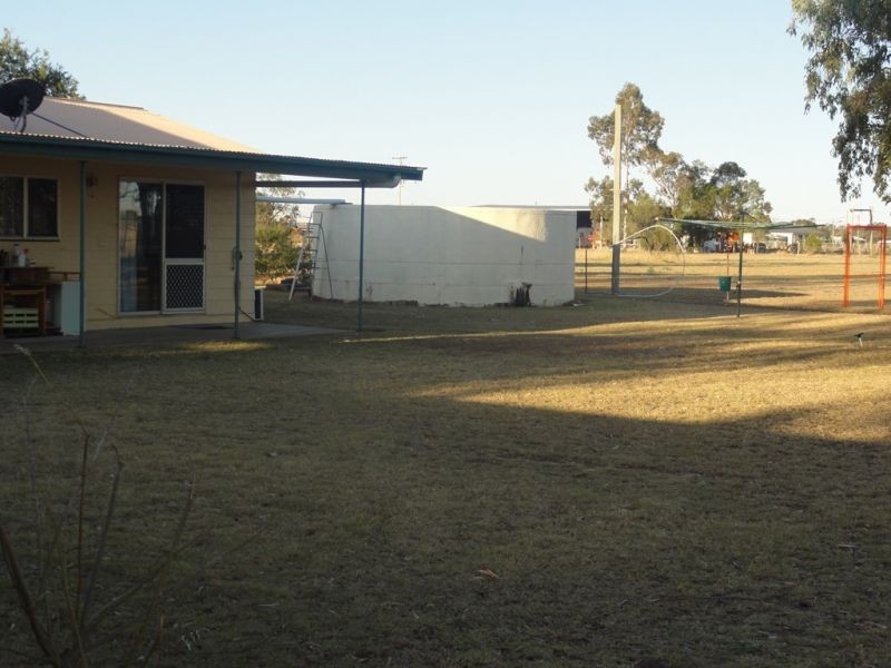 64 Gates Road, Chinchilla QLD 4413