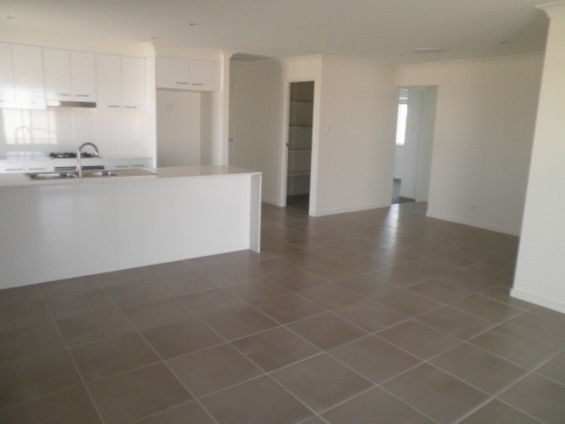 61 Acacia Drive, Miles QLD 4415