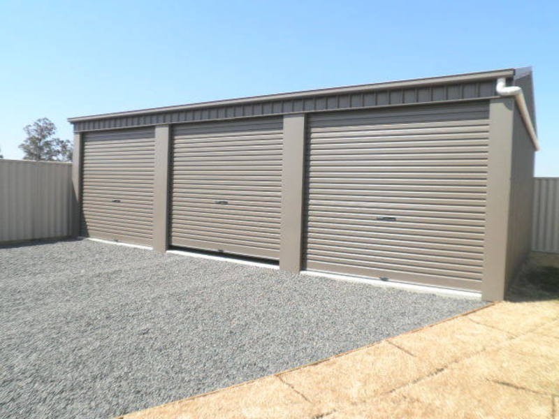 61 Acacia Drive, Miles QLD 4415