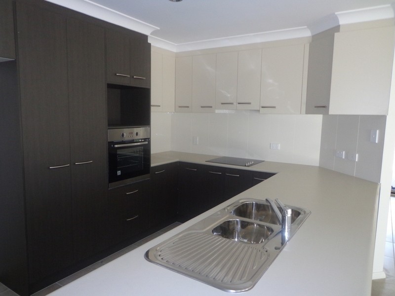 143 Cypress Pines Drive, Miles QLD 4415