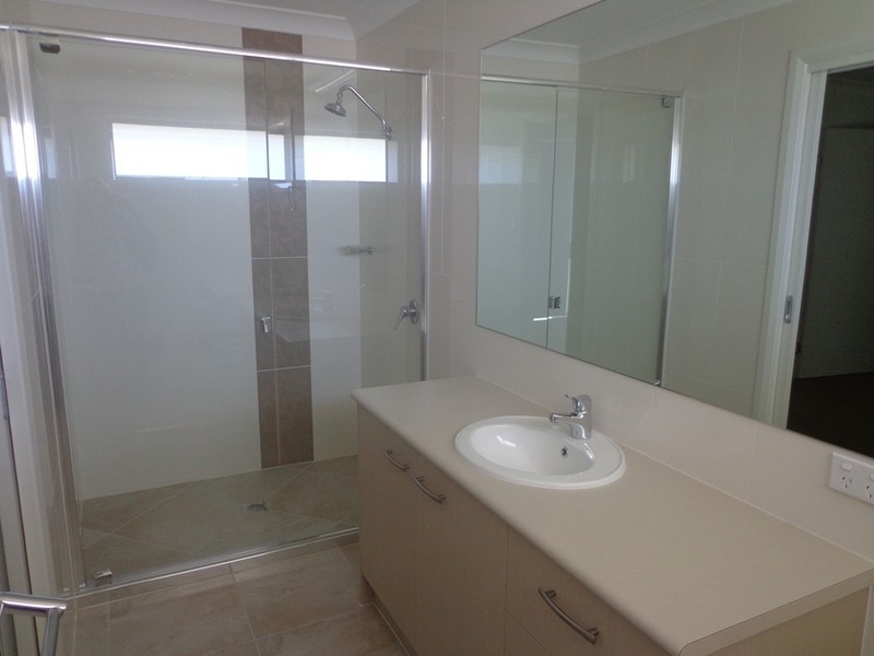 143 Cypress Pines Drive, Miles QLD 4415