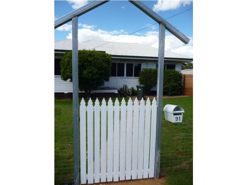 91 Hypatia Street, Chinchilla QLD 4413