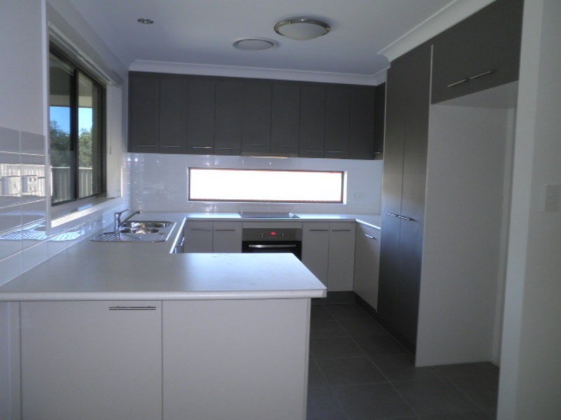 29 Cypress Pines Drive, Miles QLD 4415