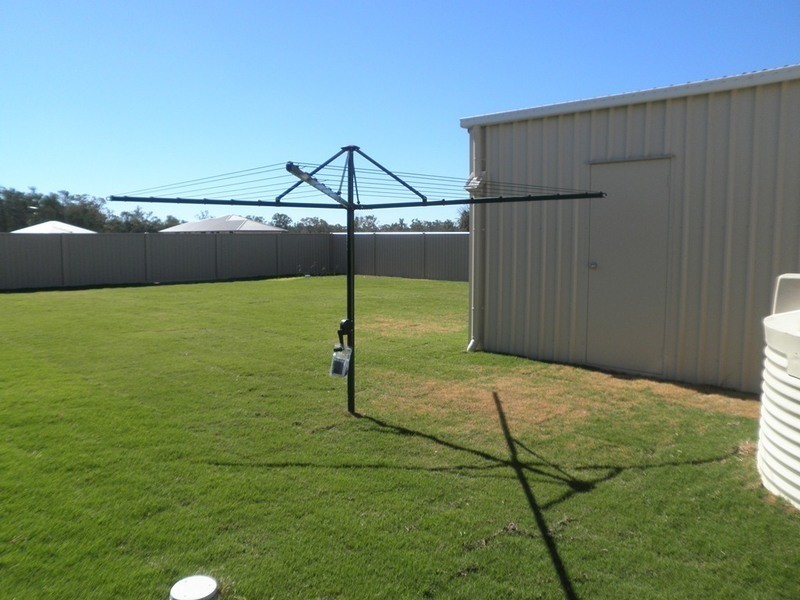 20  Cypress Pines Drive, Miles QLD 4415