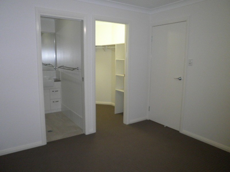 1/3 Pendergast Street, Chinchilla QLD 4413