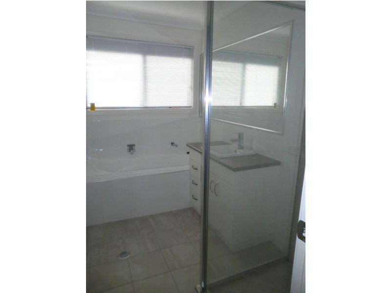 1/3 Pendergast Street, Chinchilla QLD 4413