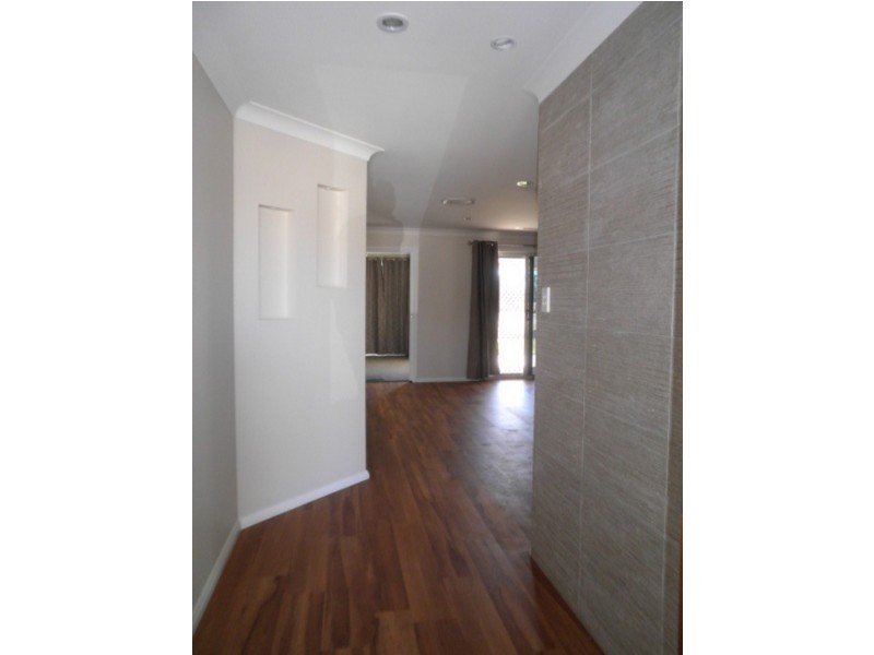 27 CYPRESS PINES DRIVE, Miles QLD 4415