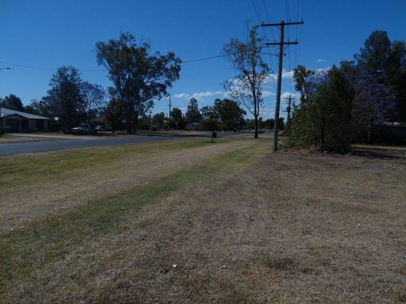 51 Windmill Road, Chinchilla QLD 4413