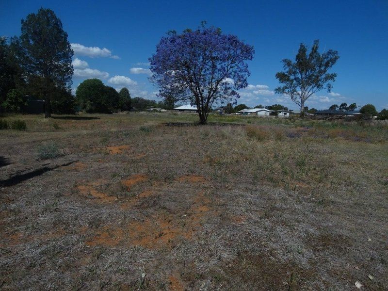 51 Windmill Road, Chinchilla QLD 4413