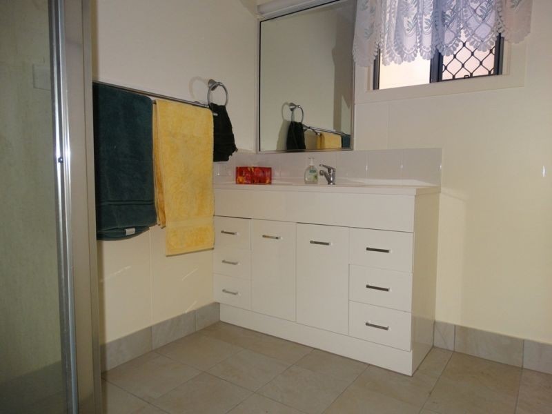 32 Villiers Street, Chinchilla QLD 4413